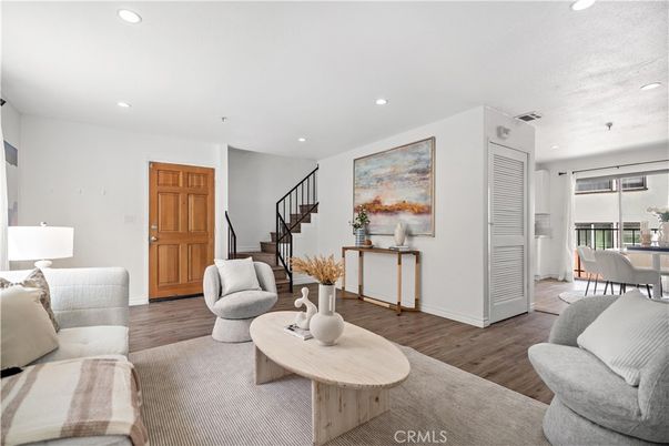 Dining room, Interior, Living room, Recessed Lighting, Wood Texture Flooring