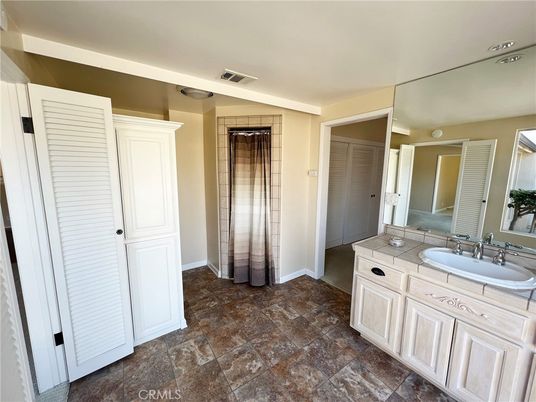 Bathroom, Interior, Tile Countertops