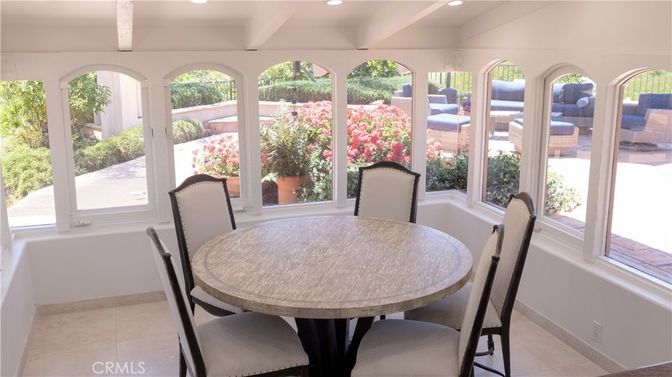 Dining room, Interior, Recessed Lighting