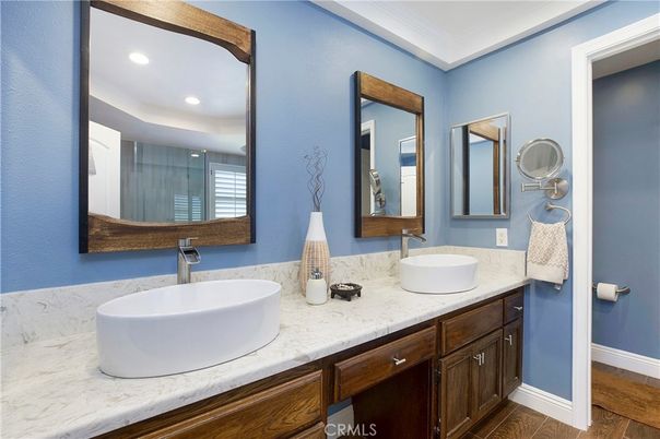 Bathroom, Dual Sink Vanities, Interior, Recessed Lighting, Wood Texture Flooring