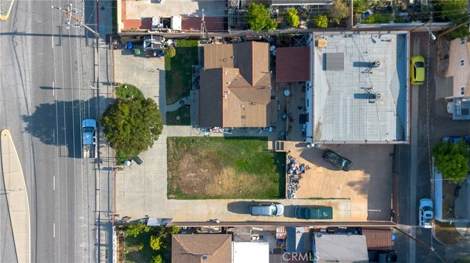 Exterior, Drone