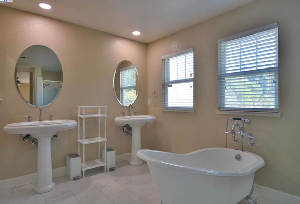 Bathroom, Free Standing Baths, Interior, Recessed Lighting
