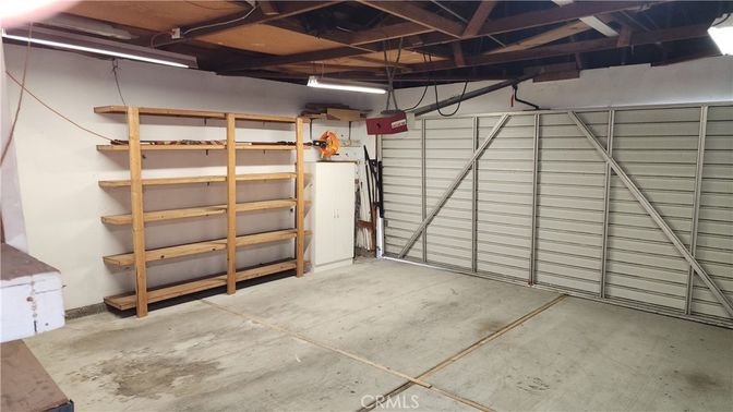 Garage, Interior