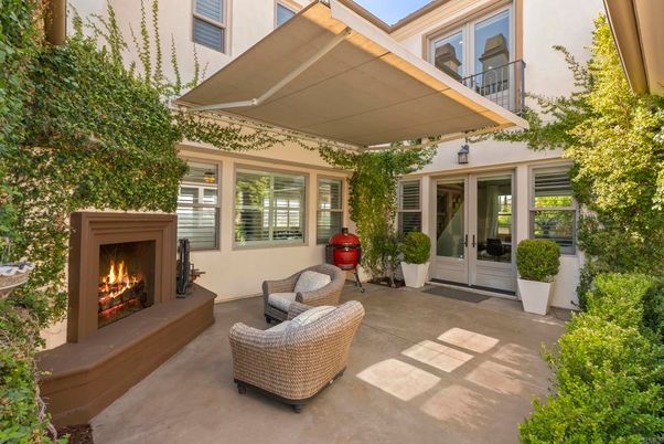Exterior, Fireplace
