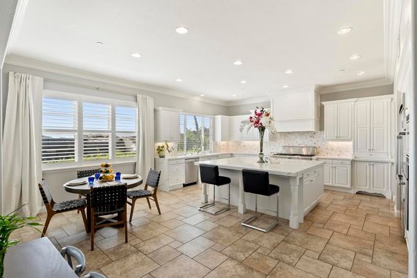 Dining room, Interior, Kitchen, Recessed Lighting, Stainless Steel Appliances