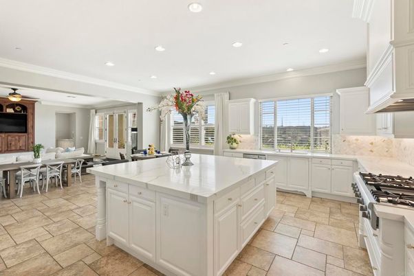Dining room, Interior, Kitchen, Recessed Lighting, Stainless Steel Appliances