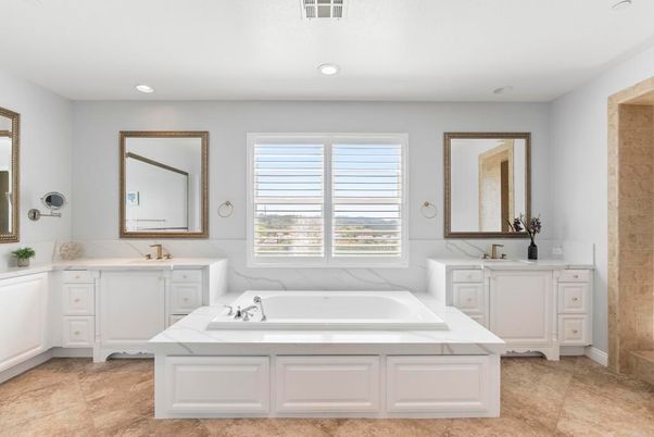 Bathroom, Dual Sink Vanities, Interior, Recessed Lighting