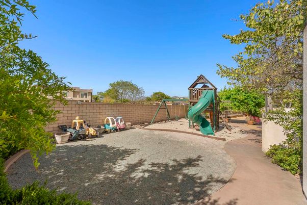 Backyard, Exterior, Playground