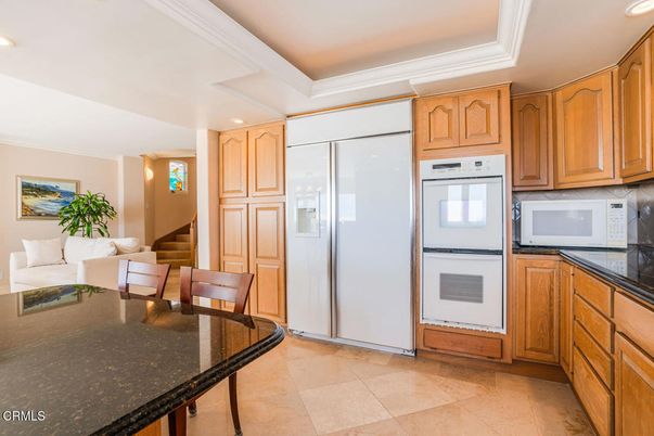Dining room, Interior, Kitchen, Living room, Recessed Lighting