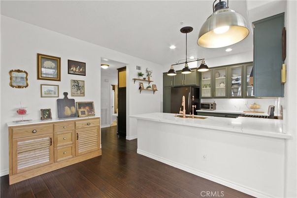 Interior, Kitchen, Pendant Lights, Recessed Lighting, Wood Texture Flooring