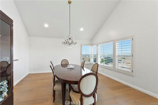 Chandelier, Dining room, Interior, Recessed Lighting, Wood Texture Flooring
