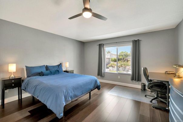 Bedroom, Home Office, Interior, Wood Texture Flooring