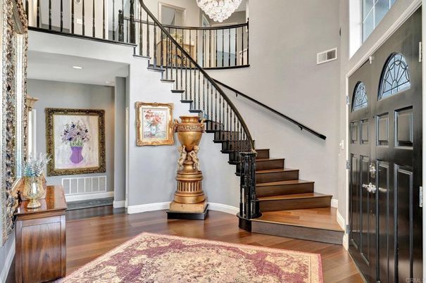 Chandelier, Interior, Recessed Lighting, Wood Texture Flooring