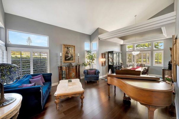 Interior, Living room, Pendant Lights, Piano, Wood Texture Flooring