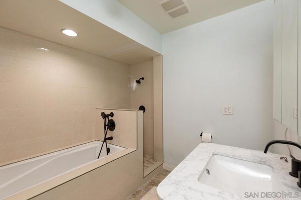 Bathroom, Interior, Recessed Lighting
