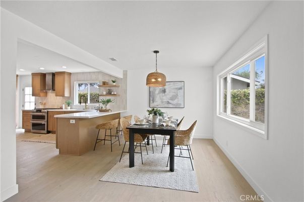 Dining room, Interior, Kitchen, Pendant Lights, Recessed Lighting, Wood Texture Flooring