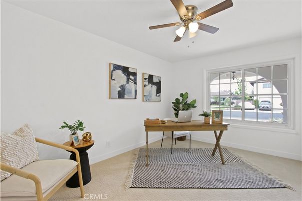 Home Office, Interior