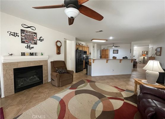 Fireplace, Interior, Kitchen, Recessed Lighting
