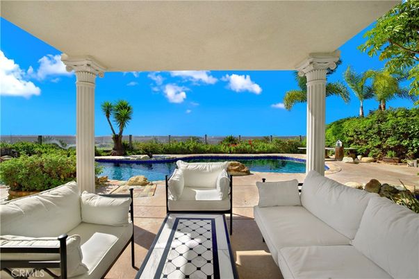 Exterior, Pool, Water