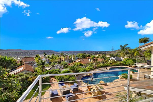 Exterior, Pool, Other