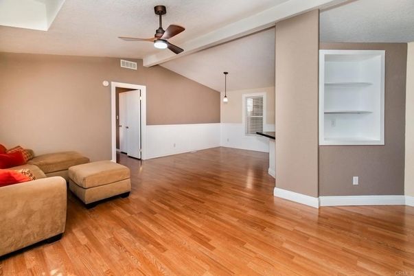 Interior, Pendant Lights, Wood Texture Flooring