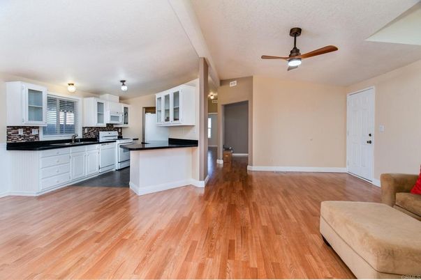 Interior, Kitchen, Wood Texture Flooring