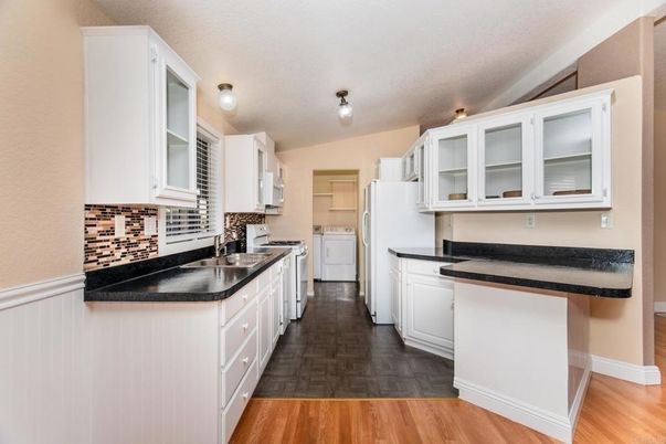Interior, Kitchen, Wood Texture Flooring