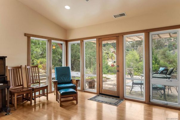 Interior, Recessed Lighting, Sun Room, Wood Texture Flooring