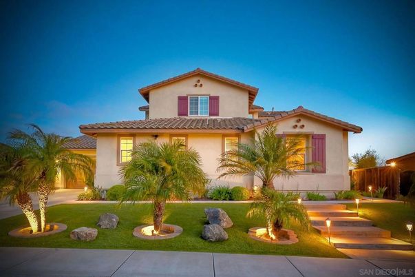 Backyard, Exterior, Facade, Mediterranean