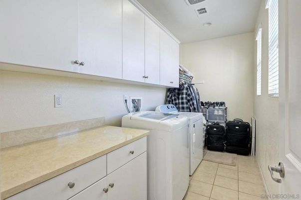 Interior, Recessed Lighting, Washer