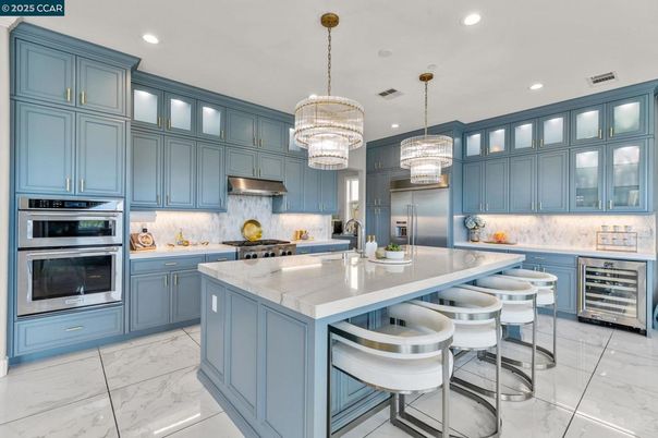 Chandelier, Interior, Kitchen, Marble, Recessed Lighting, Stainless Steel Appliances