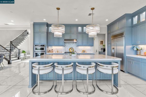 Chandelier, Interior, Kitchen, Marble, Recessed Lighting, Stainless Steel Appliances