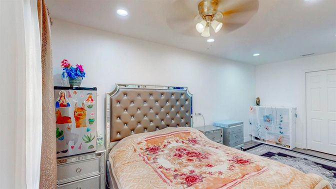 Bedroom, Interior, Recessed Lighting