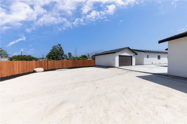 Backyard, Detached Garage, Exterior