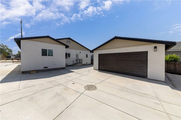 Detached Garage, Exterior