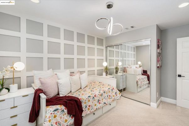 Bedroom, Interior, Pendant Lights, Recessed Lighting