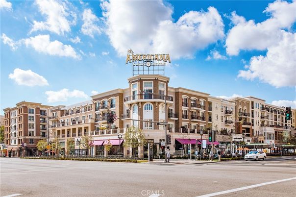 Exterior, Facade, Condo Building