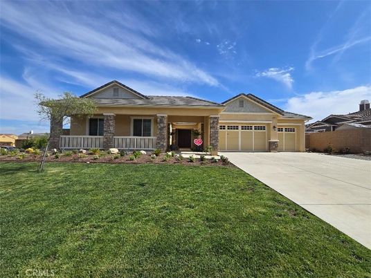 Attached, Backyard, Exterior, Facade, Ranch