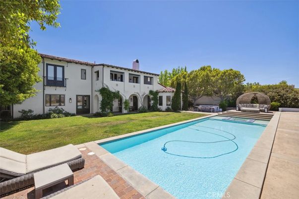 Backyard, Exterior, Pool