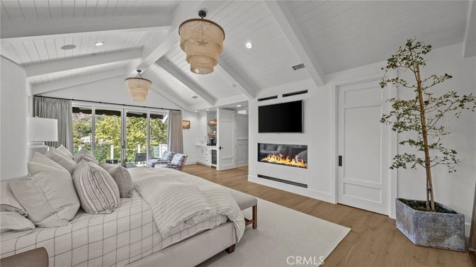 Bedroom, Fireplace, Interior, Recessed Lighting, Wood Texture Flooring