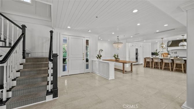 Chandelier, Dining room, Interior, Kitchen, Pendant Lights, Recessed Lighting