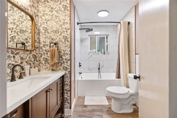 Bathroom, Interior, Wood Texture Flooring