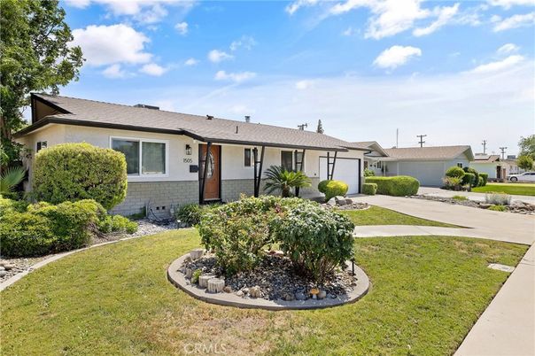 Attached, Backyard, Exterior, Facade, Ranch