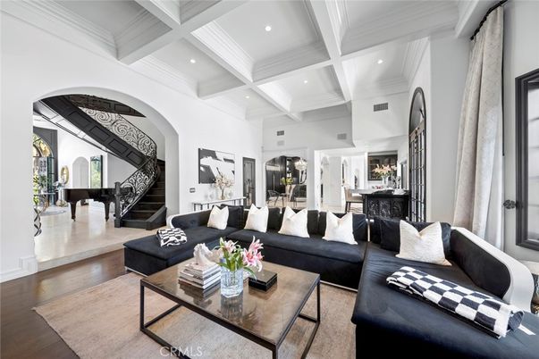 Interior, Living room, Piano, Recessed Lighting, Wood Texture Flooring