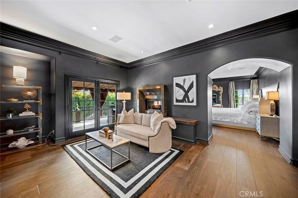 Bedroom, Interior, Living room, Recessed Lighting, Wood Texture Flooring