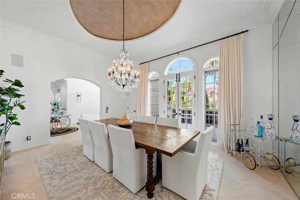 Chandelier, Dining room, Interior
