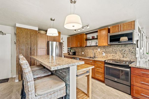 Interior, Kitchen, Pendant Lights, Stainless Steel Appliances