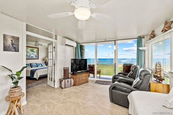 Bedroom, Interior, Living room, Water