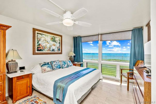 Bedroom, Interior, Water