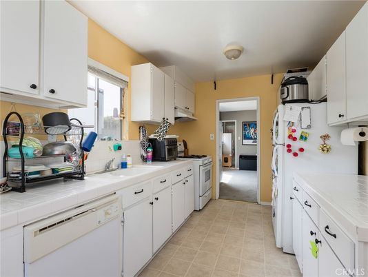 Interior, Kitchen, Tile Countertops